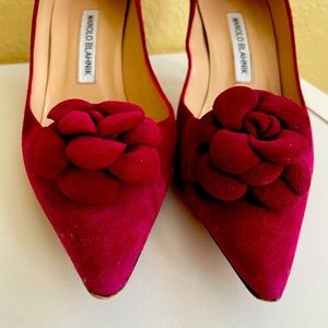 Manolo Blahnik Suede plum pumps